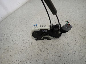 NISSAN MICRA K13 10-16 ZAMEK DRZWI PRZEDNI LEWY 3/7 MINIATURA