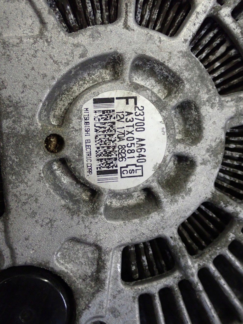 SUBARU FORESTER IMPREZA LEGACY EE20Z 2.0 DIESEL ALTERNATOR 23700-AA640 5/7