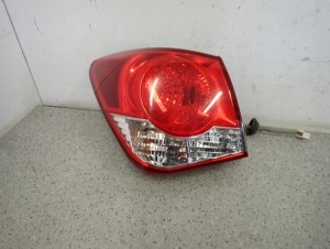 CHEVROLET CRUZE SEDAN 4D 08-12 LAMPA TYLNA LEWA EUROPA 2/6 MINIATURA