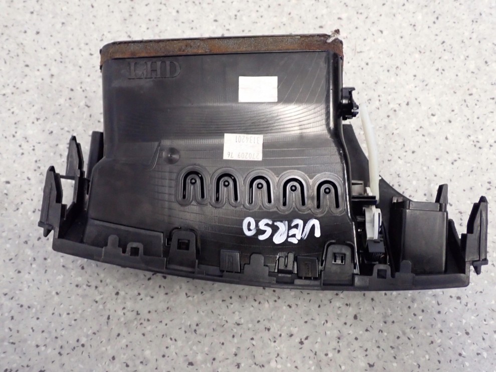 TOYOTA VERSO 09-13 KRATKA NAWIEWU 4/6