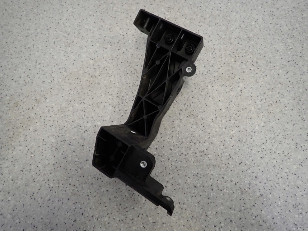 HYUNDAI i40 11-18 ŚLIZG MOCOWANIE REFLEKTORA OKULAR WSPORNIK PRZEDNI PRAWY 4/4