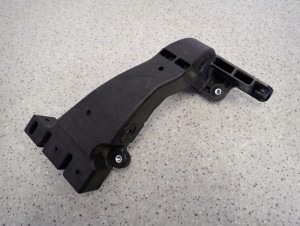 HYUNDAI i40 11-18 ŚLIZG MOCOWANIE REFLEKTORA OKULAR WSPORNIK PRZEDNI PRAWY 1/4 MINIATURA