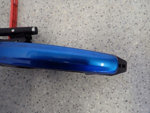 SUZUKI CELERIO 14-19 KLAMKA DRZWI TYLNA PRAWA ZQE 3/6 MINIATURA