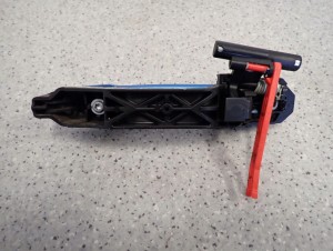 SUZUKI CELERIO 14-19 KLAMKA DRZWI TYLNA PRAWA ZQE 5/6 MINIATURA