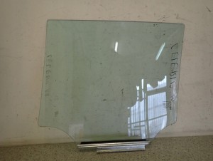 SUZUKI CELERIO 14-19 SZYBA DRZWI TYLNA PRAWA 3/3 MINIATURA