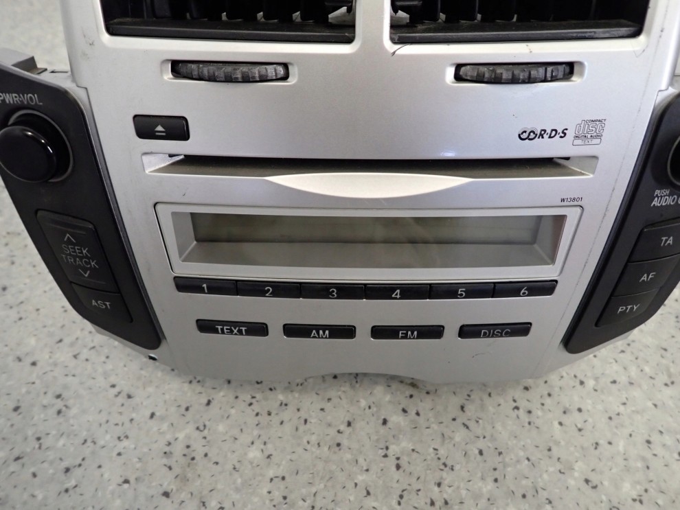 TOYOTA YARIS II 06-09 RADIO FABRYCZNE EUROPA 3/15