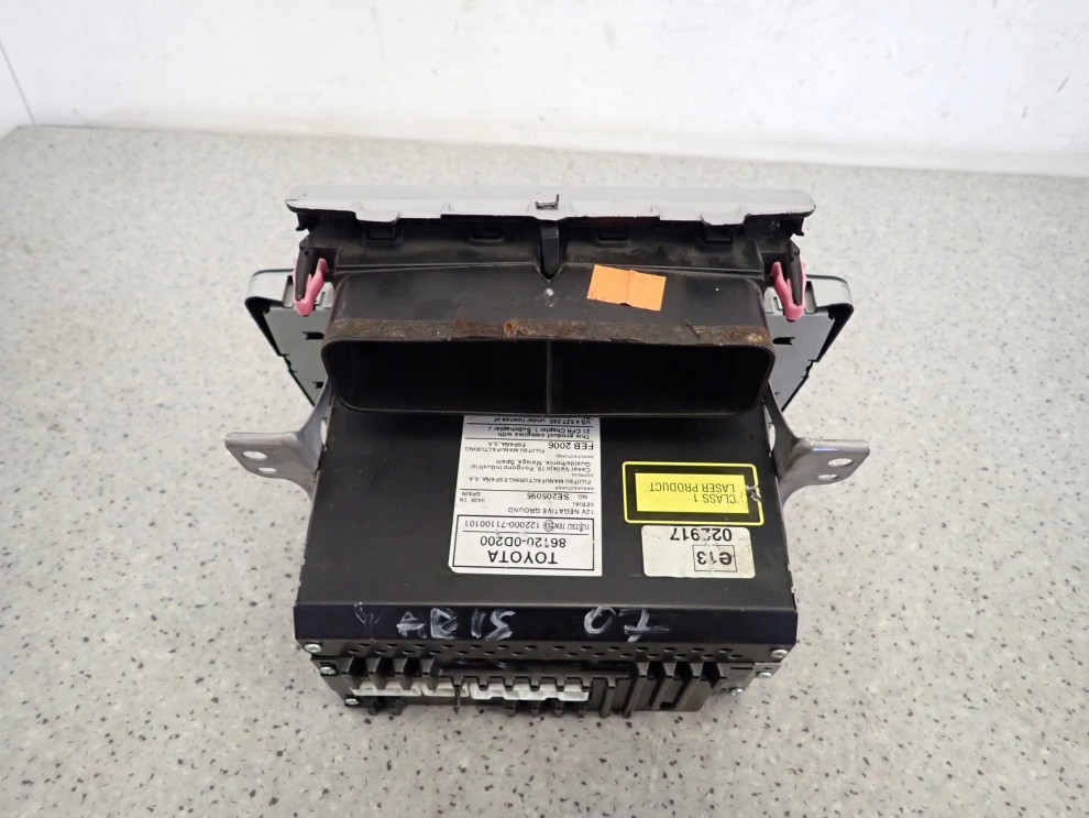 TOYOTA YARIS II 06-09 RADIO FABRYCZNE EUROPA 13/15