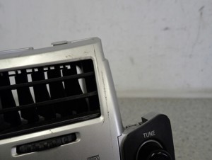 TOYOTA YARIS II 06-09 RADIO FABRYCZNE EUROPA 6/15 MINIATURA