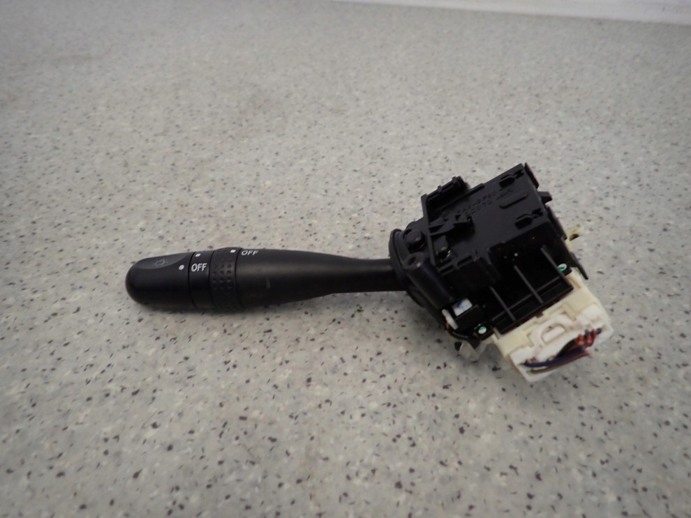 SUZUKI ALTO NISSAN PIXO 09- PRZEŁĄCZNIK ŚWIATEŁ 3/6