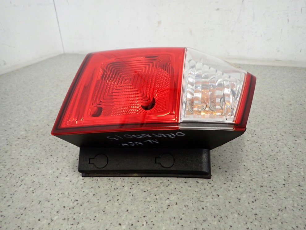 CHEVROLET ORLANDO 10- LAMPA TYLNA LEWA ZEWNĘTRZNA 4/7