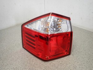 CHEVROLET ORLANDO 10- LAMPA TYLNA LEWA ZEWNĘTRZNA 3/7 MINIATURA