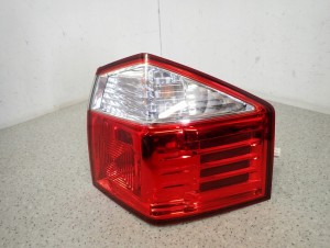 CHEVROLET ORLANDO 10- LAMPA TYLNA PRAWA ZEWNĘTRZNA 3/8 MINIATURA