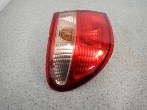 NISSAN ALMERA N16 SEDAN 4D 00-06 LAMPA TYLNA LEWA ZEWNĘTRZNA 2/6 MINIATURA