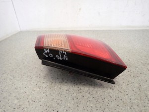 NISSAN ALMERA N16 SEDAN 4D 00-06 LAMPA TYLNA PRAWA ZEWNĘTRZNA 3/5 MINIATURA