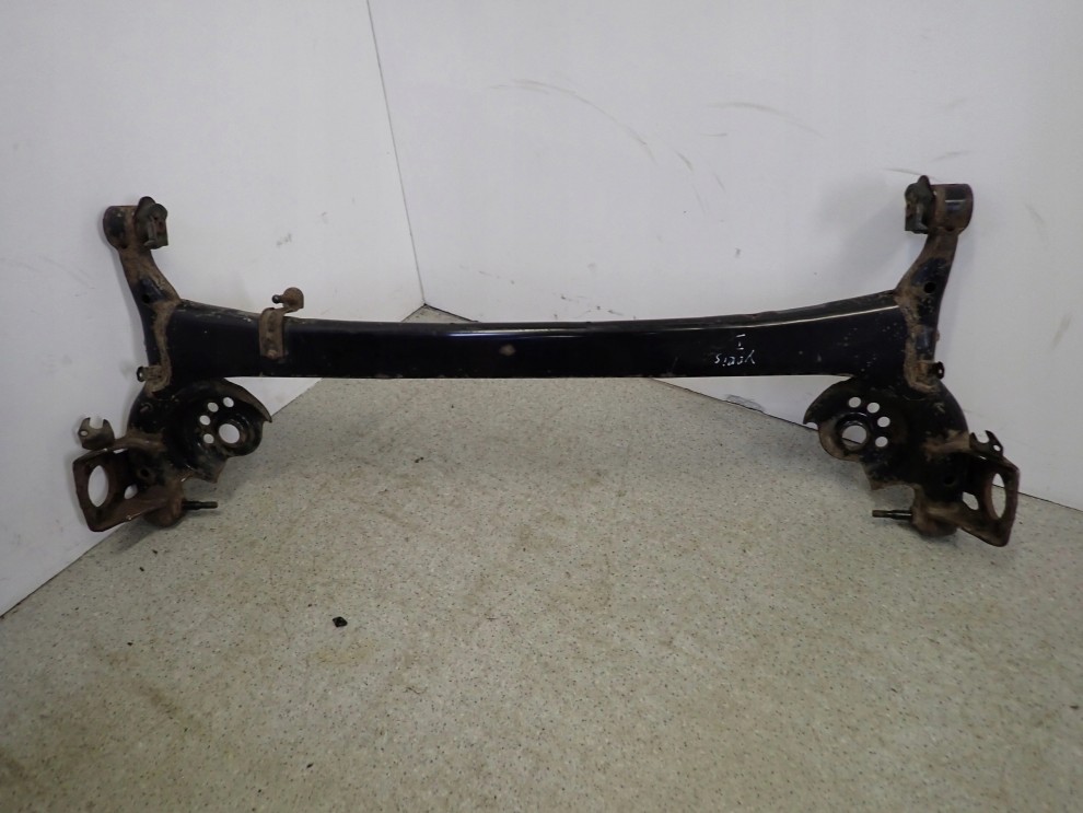 TOYOTA YARIS I 99- BELKA ZAWIESZENIA TYLNEGO GOŁA 1/14