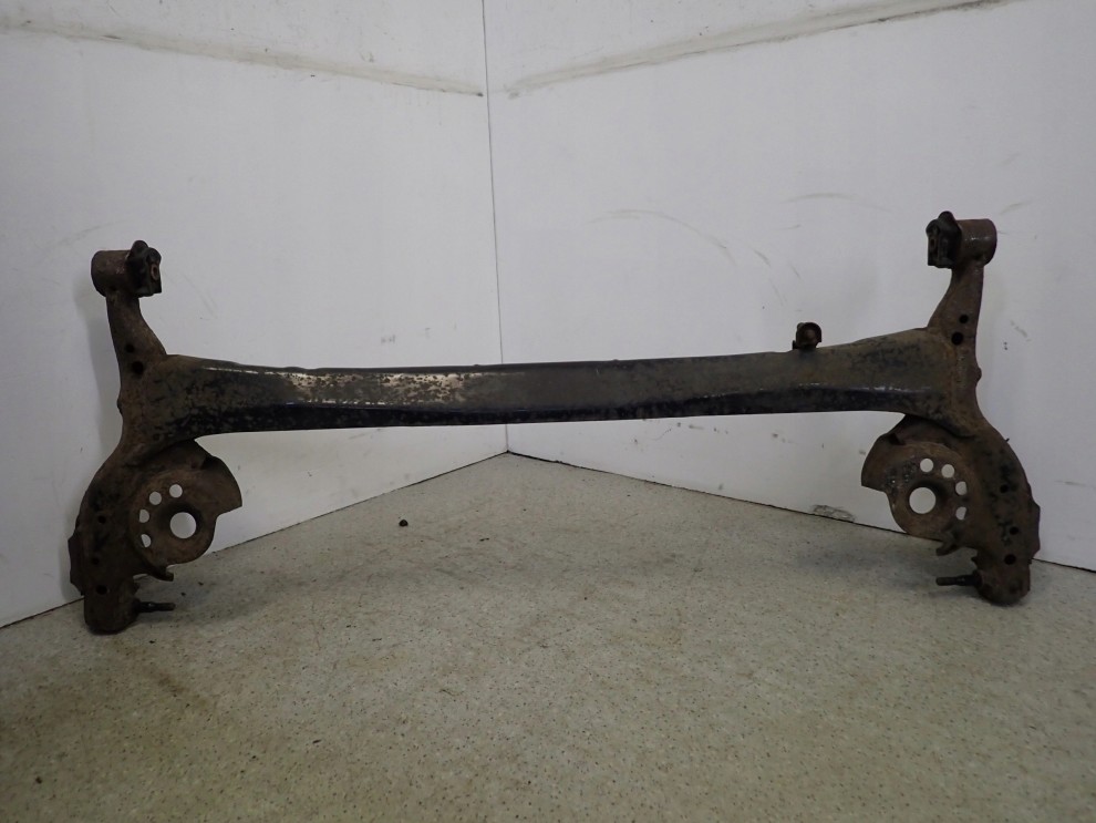 TOYOTA YARIS I 99- BELKA ZAWIESZENIA TYLNEGO GOŁA 6/14