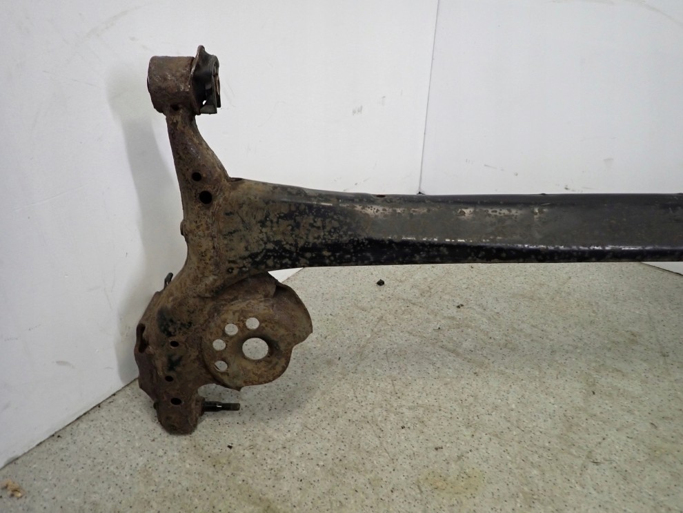 TOYOTA YARIS I 99- BELKA ZAWIESZENIA TYLNEGO GOŁA 8/14