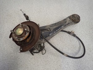 MITSUBISHI LANCER 04-08 ZWROTNICA TYLNA LEWA 1/7 MINIATURA