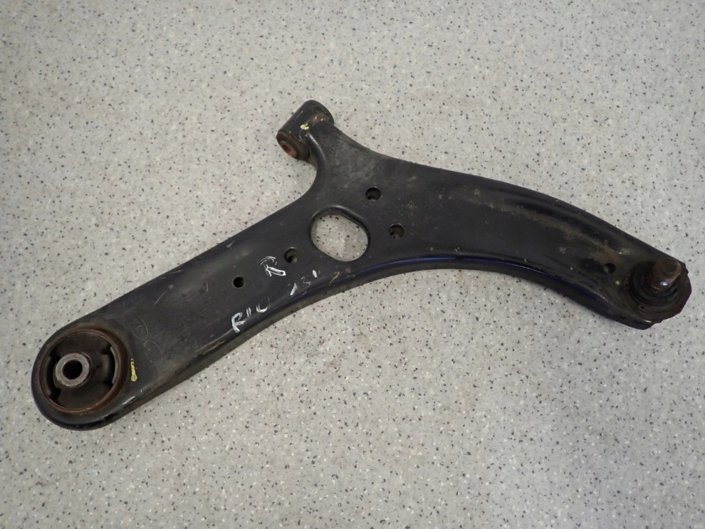 KIA RIO IIi 11-14 WAHACZ PRZEDNI PRAWY 1/4