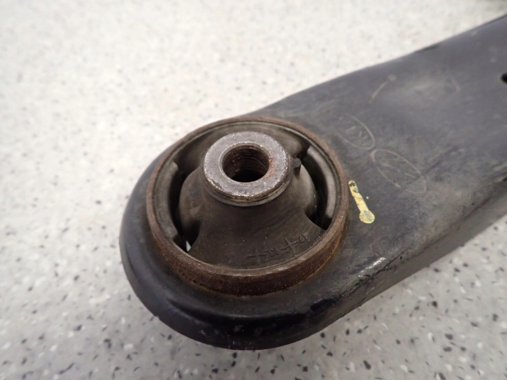 KIA RIO IIi 11-14 WAHACZ PRZEDNI PRAWY 2/4