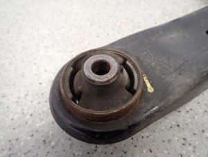 KIA RIO IIi 11-14 WAHACZ PRZEDNI PRAWY 2/4 MINIATURA