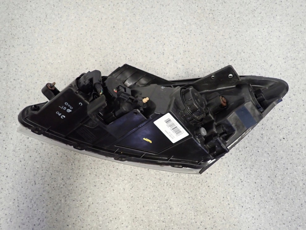 KIA CEED 07-09 LAMPA PRZEDNIA PRAWA REFLEKTOR 10/11