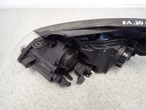 KIA CEED 07-09 LAMPA PRZEDNIA PRAWA REFLEKTOR 7/11 MINIATURA