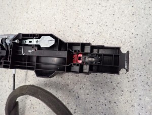 NISSAN MICRA K13 10-16 KLAMKA DRZWI TYLNA LEWA AY4 6/6 MINIATURA