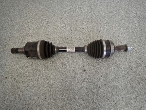 HYUNDAI IX35 PÓŁOŚ PRZEDNIA LEWA NAPĘD WODOROWY 495004W000 2/7 MINIATURA