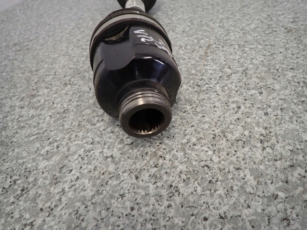 HYUNDAI IX35 PÓŁOŚ PRZEDNIA PRAWA NAPĘD WODOROWY 495014W000 9/10