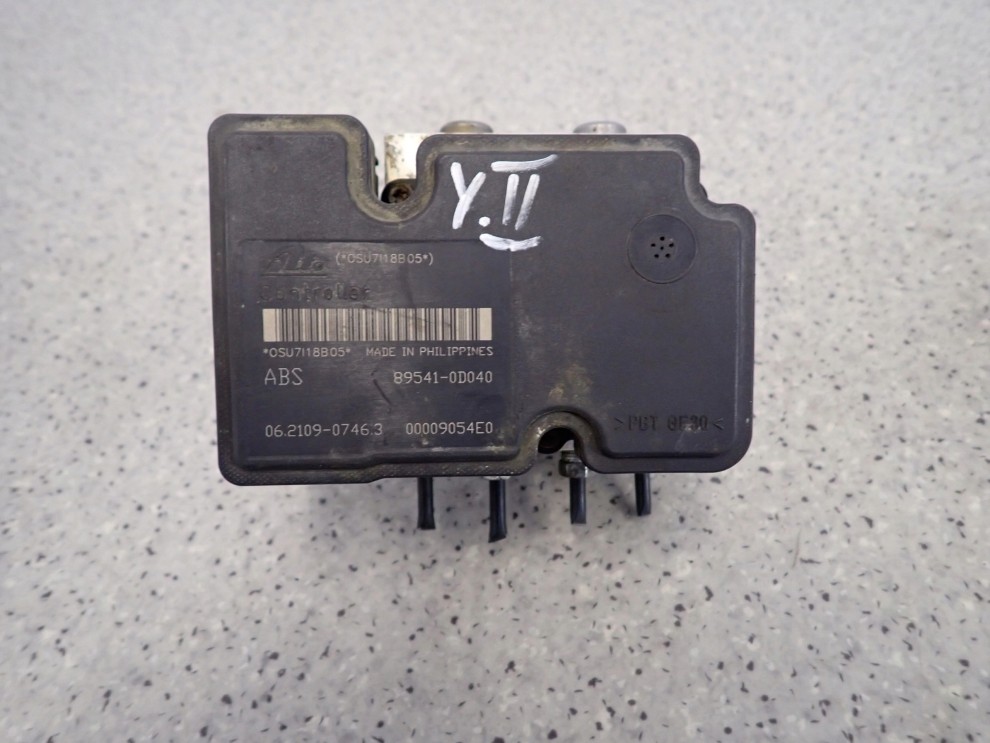 TOYOTA YARIS II 06- POMPA ABS-u 44510-0D031 1/7