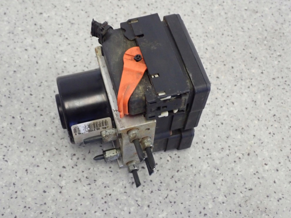 TOYOTA YARIS II 06- POMPA ABS-u 44510-0D031 5/7