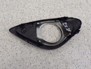 NISSAN MICRA K13 LIFT 14- KRATKA ATRAPA ZAŚLEPKA HALOGENU PRAWA 3/4 MINIATURA