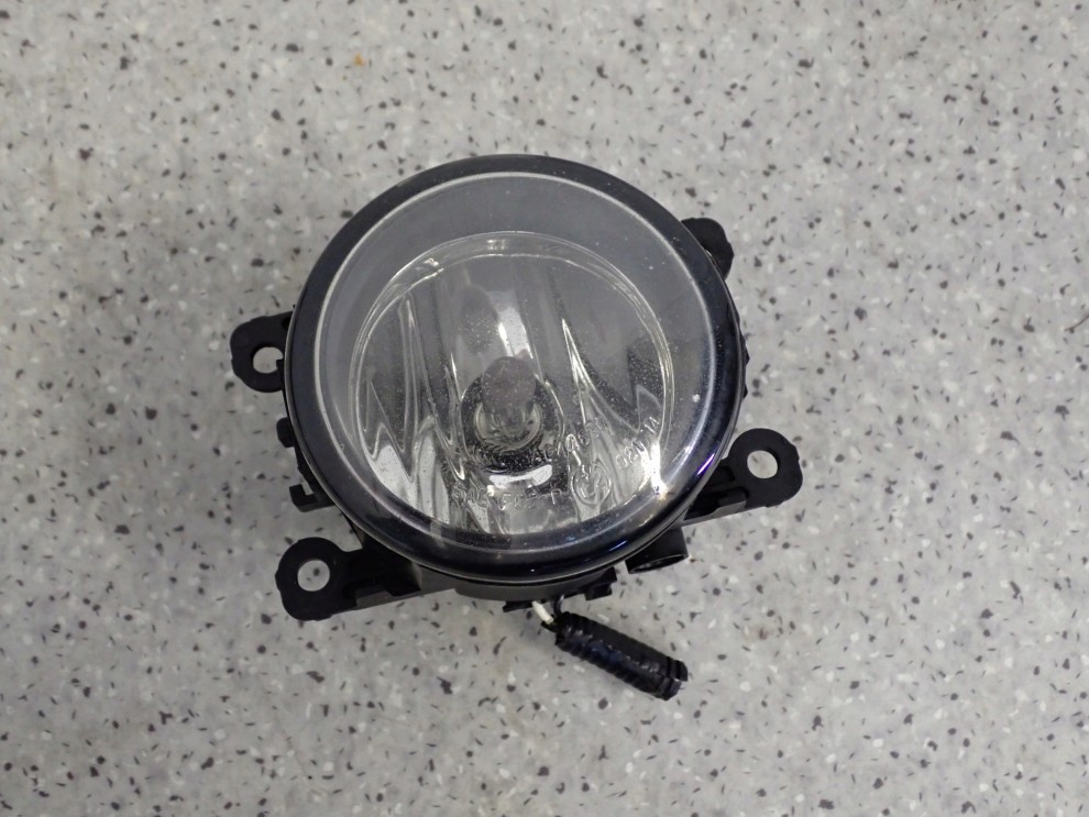 NISSAN NOTE E11 LIFT 10-12 HALOGEN PRZEDNI PRAWY 2/4