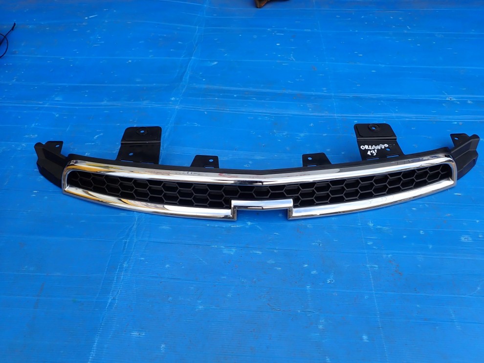 CHEVROLET ORLANDO 10-18 ATRAPA ZDERZAKA PRZEDNIEGO 1/8