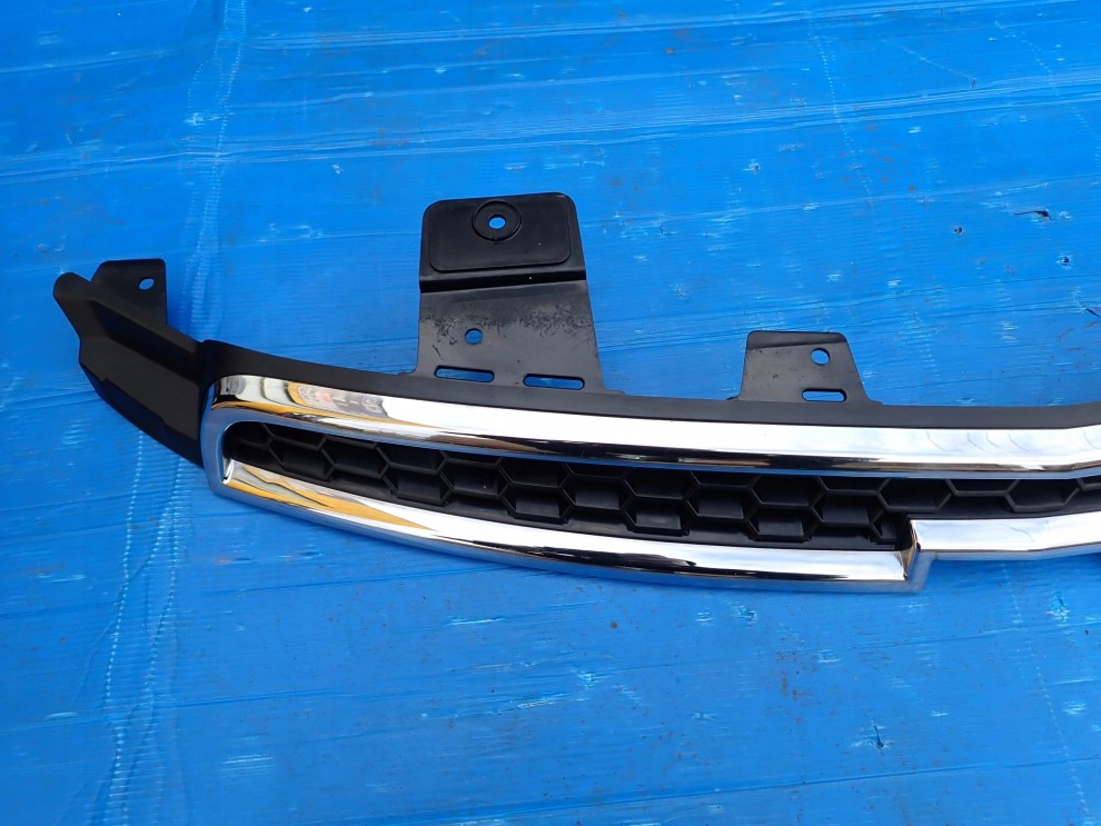 CHEVROLET ORLANDO 10-18 ATRAPA ZDERZAKA PRZEDNIEGO 3/8