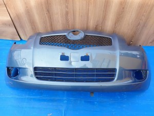 TOYOTA YARIS II 06-09 ZDERZAK PRZEDNI 8T1