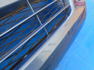 TOYOTA YARIS II 06-09 ZDERZAK PRZEDNI 8T1 4/16 MINIATURA