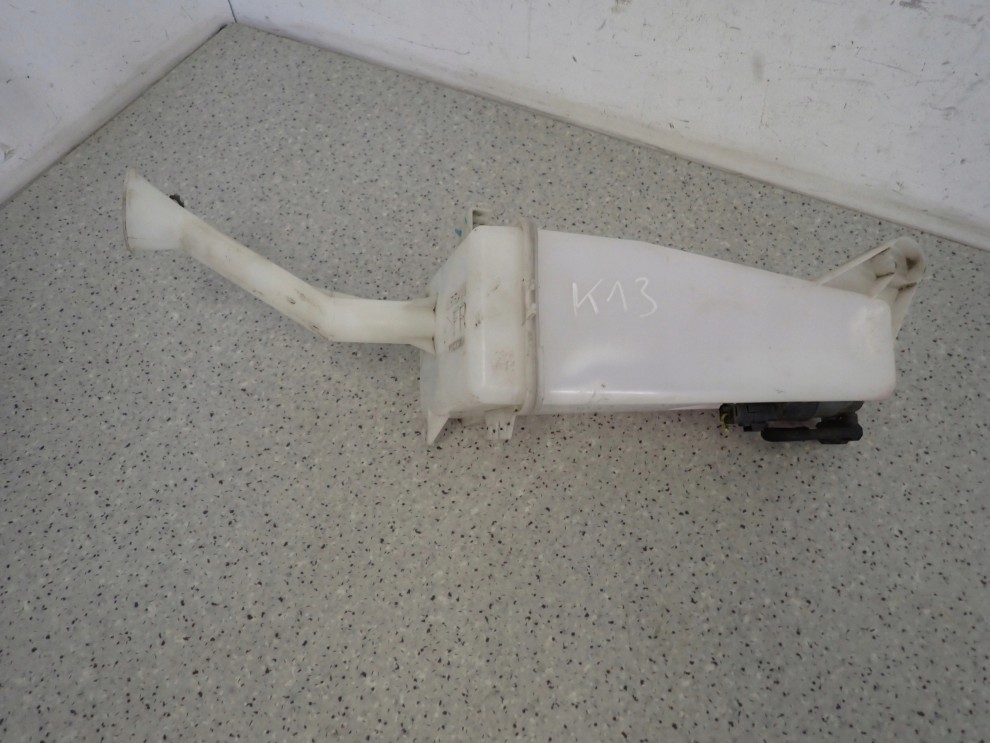 NISSAN MICRA K13 10- ZBIORNICZEK PŁYNU DO SPRYSKIWACZY 1/9