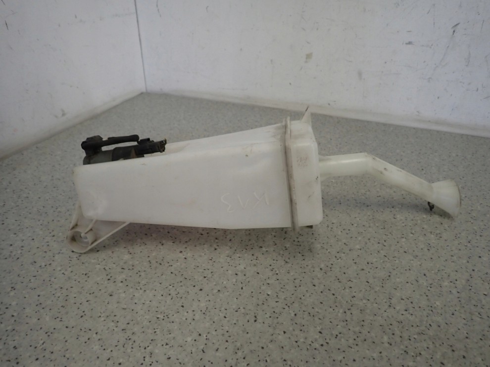 NISSAN MICRA K13 10- ZBIORNICZEK PŁYNU DO SPRYSKIWACZY 4/9