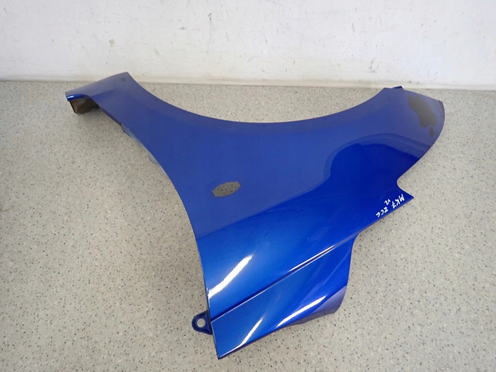 SUZUKI SWIFT MK7 10-16 BŁOTNIK PRZEDNI LEWY ZCG 6/9