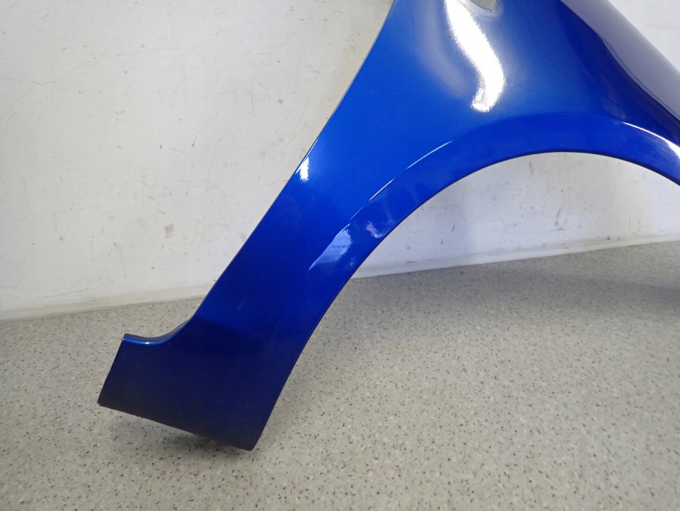 SUZUKI SWIFT MK7 10-16 BŁOTNIK PRZEDNI PRAWY ZCG 3/7