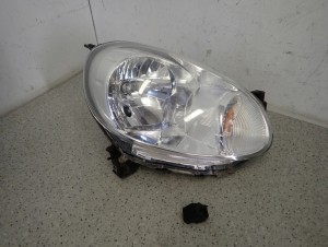 NISSAN MICRA K13 10- REFLEKTOR PRAWY LAMPA PRZEDNIA PRAWA 1/14 MINIATURA