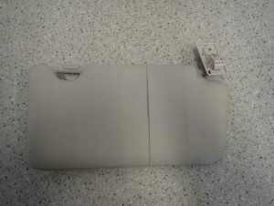 NISSAN NOTE E12 12- DASZEK PRZECIWSŁONECZNY LEWY 3/4 MINIATURA