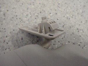 NISSAN NOTE E12 12- DASZEK PRZECIWSŁONECZNY LEWY 4/4 MINIATURA