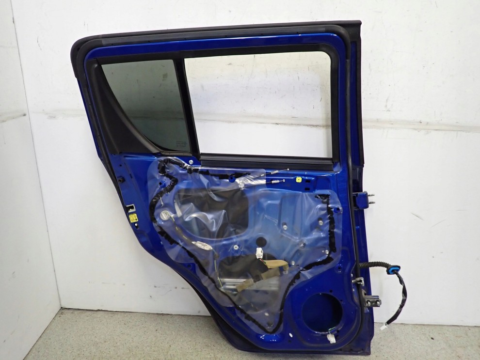 SUZUKI SWIFT MK7 5D 10-16 DRZWI TYLNE LEWE ZCG KOMPLETNE 10/11