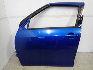 SUZUKI SWIFT MK7 5d 10-16 DRZWI PRZEDNIE LEWE ZCG