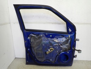 SUZUKI SWIFT MK7 5d 10-16 DRZWI PRZEDNIE LEWE ZCG 9/10 MINIATURA