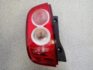 NISSAN MICRA K12 02-05 LAMPA TYLNA LEWA TYŁ 2/7 MINIATURA