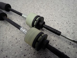 FIAT SEDICI SUZUKI SX4 06- 1.6i 1.5i LINKI ZMIANY BIEGÓW 3/5 MINIATURA